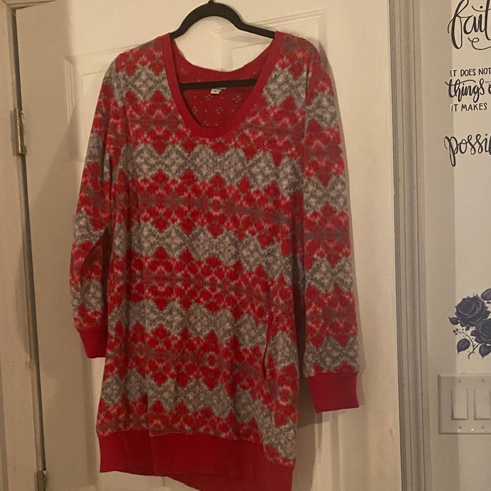 DKNY red and Gray Patterned Sweater
